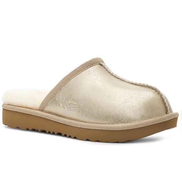 NWT/NIB UGG Kids' Keegan Metallic Gold UGGplush Faux Fur Lined Slippers (Sz 11) - Picture 1 of 10